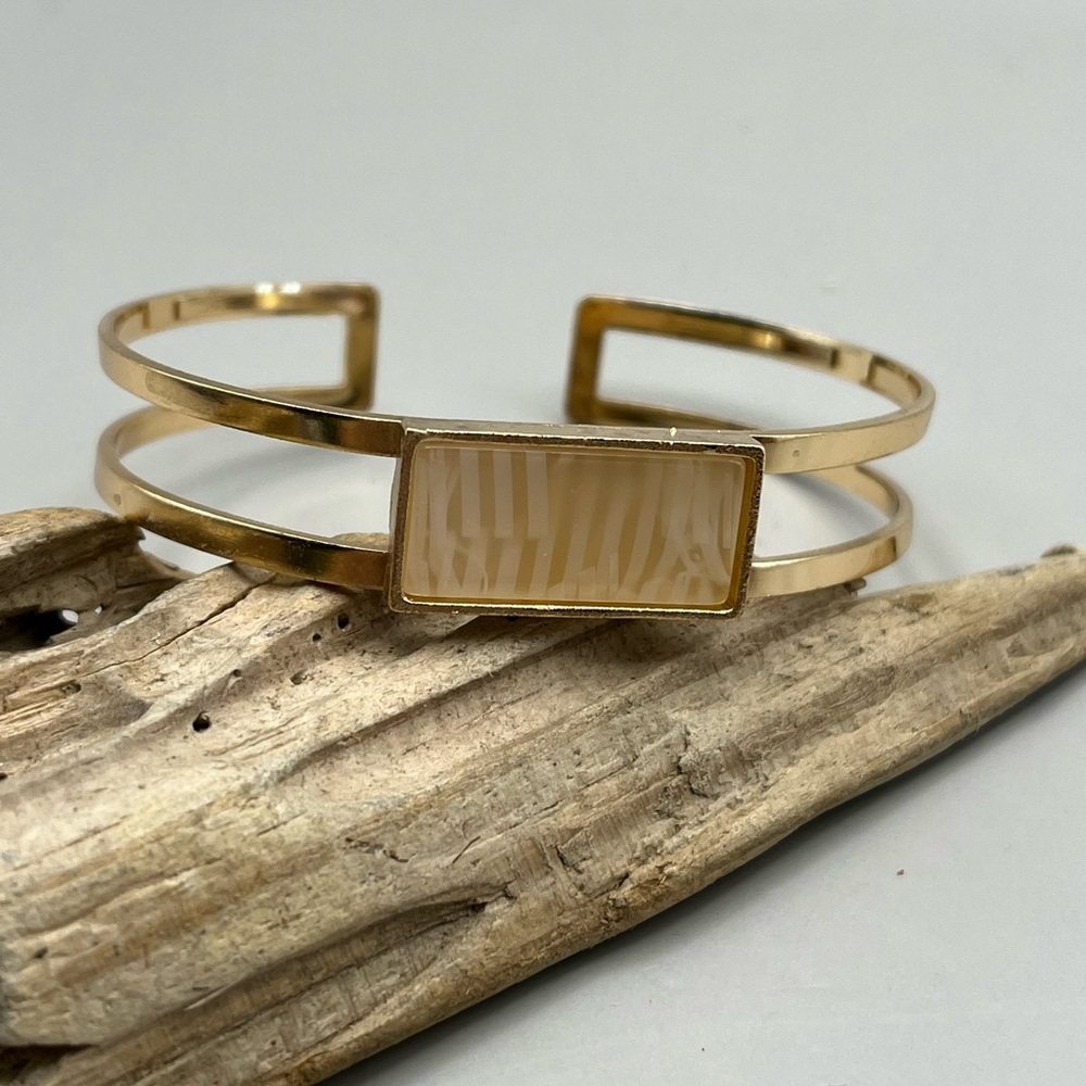 Stunning Gold Cuff Bracelet with Rectangular Inlay